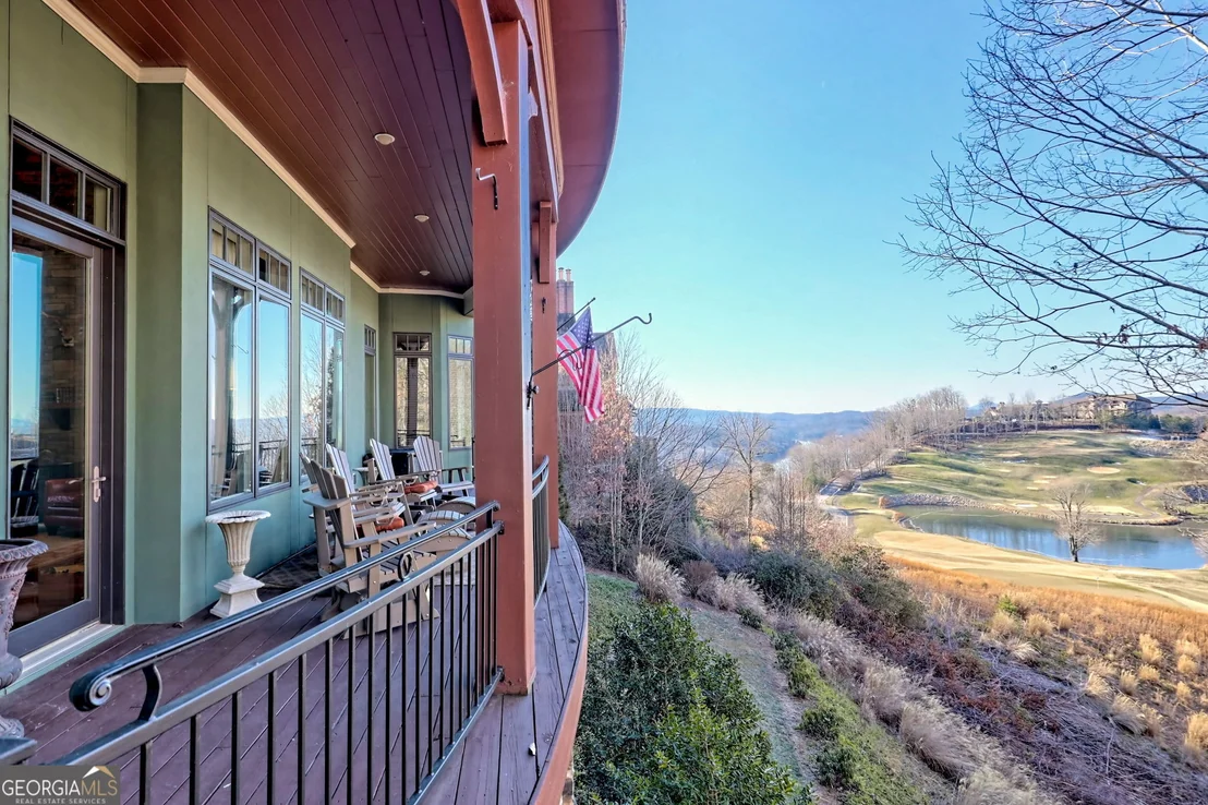 Photo of 689 Waterfall Drive