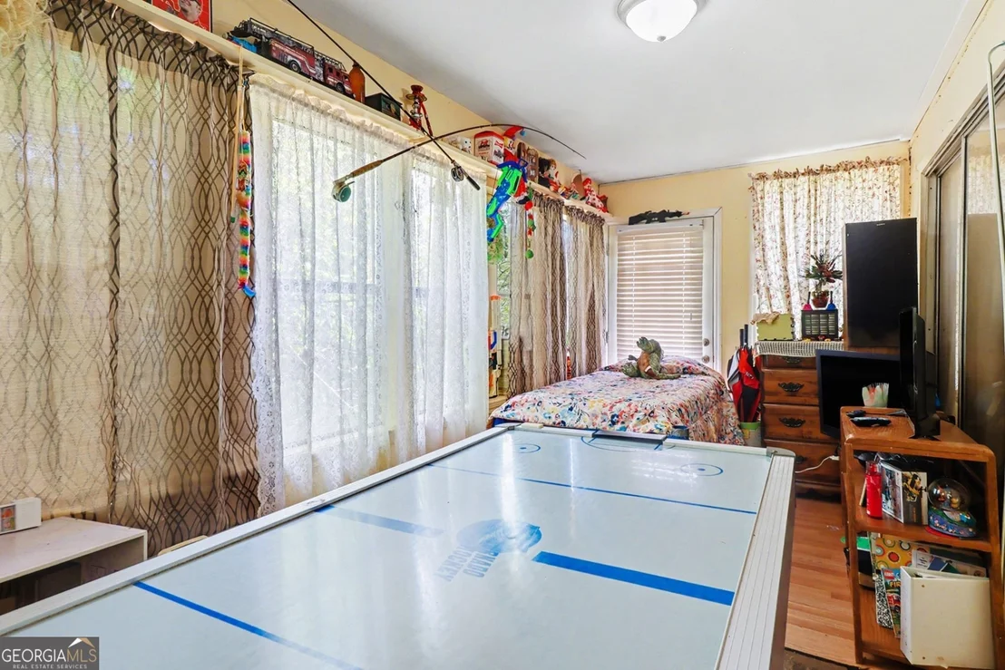Photo of 204 Adams Circle SE