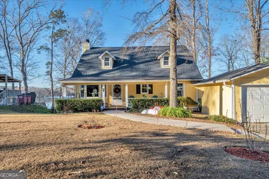 Photo of 330 Greentree Parkway