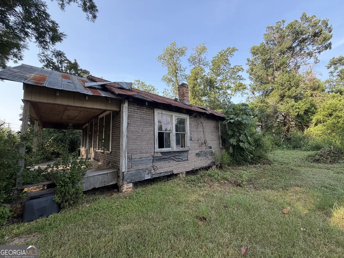 Photo of 321 Leo Marshall Street