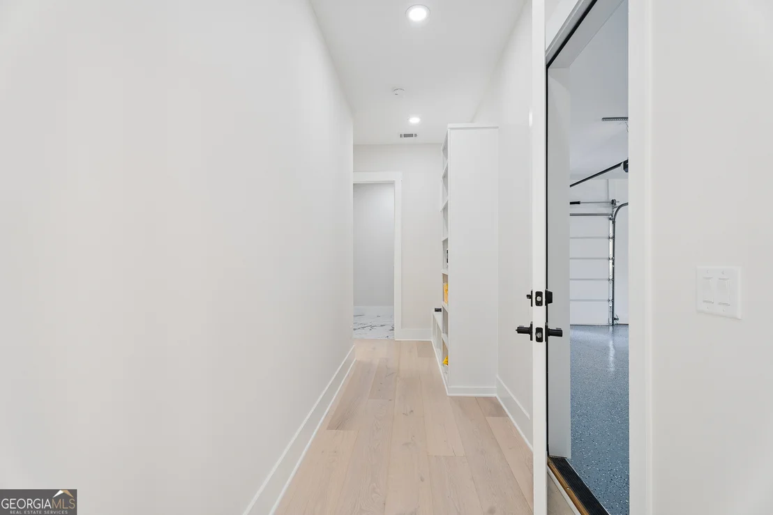 Photo of 1035 Auburn Road