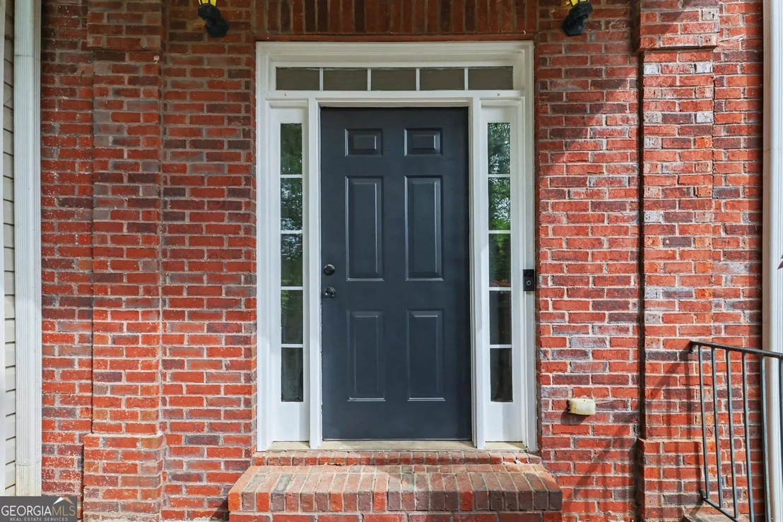 Photo of 3055 Heatherstone Drive