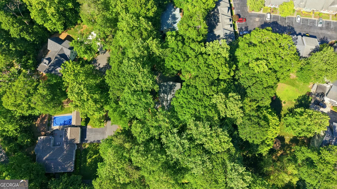 Photo of 325 Springwood Drive