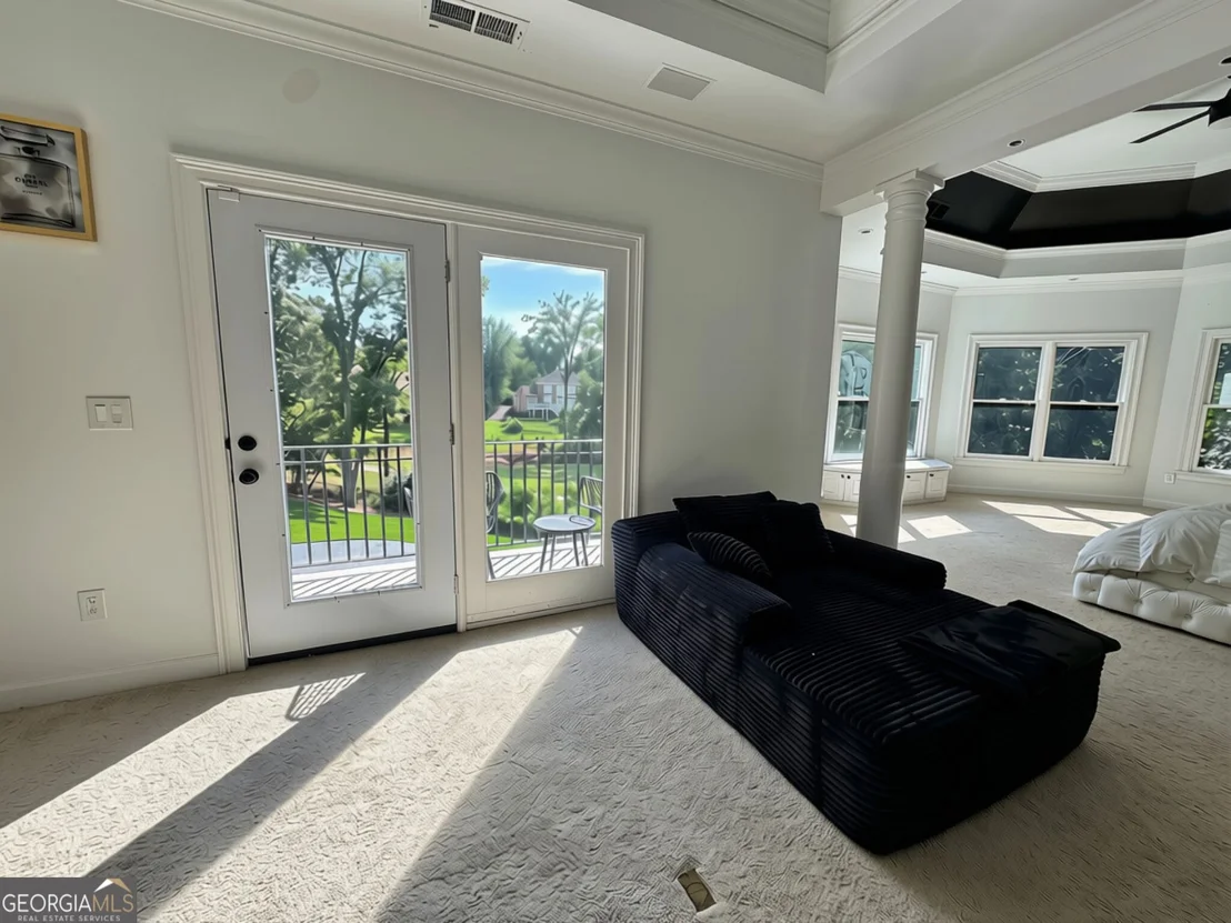 Photo of 302 Shadow Glen