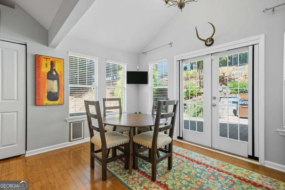 Photo of 263 Lakeside Drive