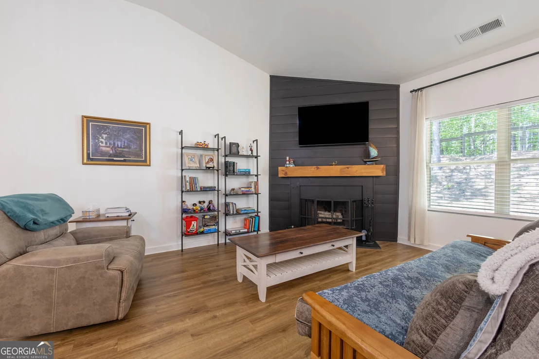 Photo of 401 Daffodil Drive