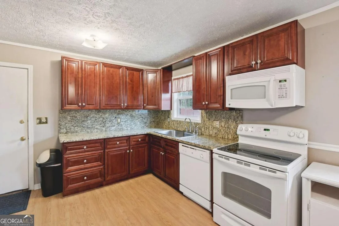Photo of 5640 Forest Drive