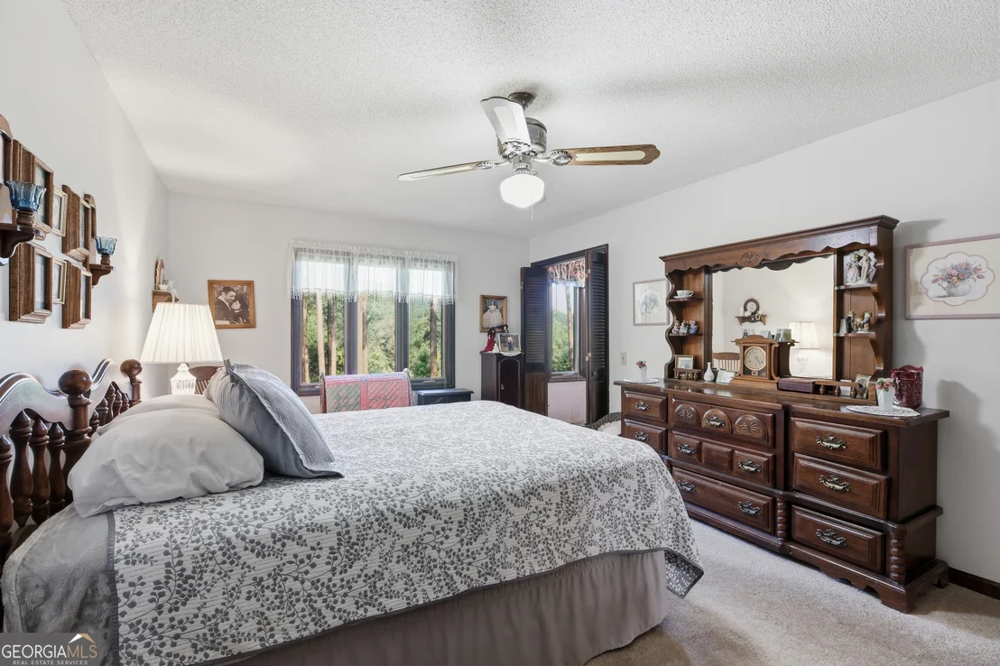 Photo of 33 Cherokee Hills Lane