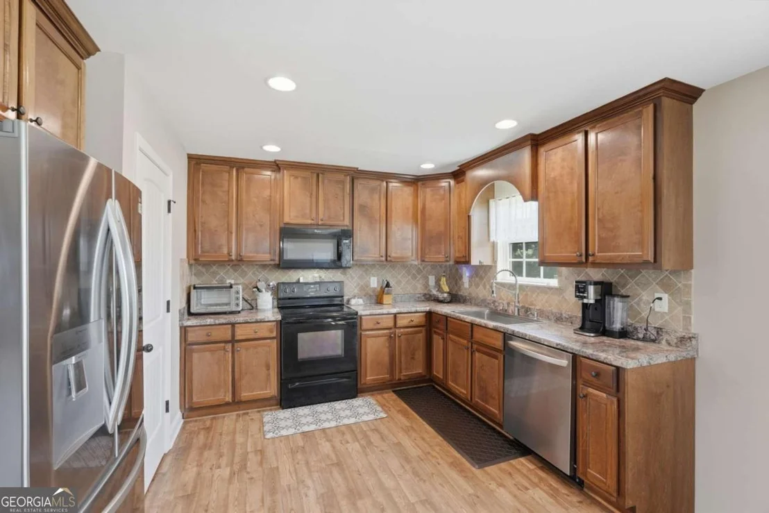 Photo of 8241 Mountain Glen Drive