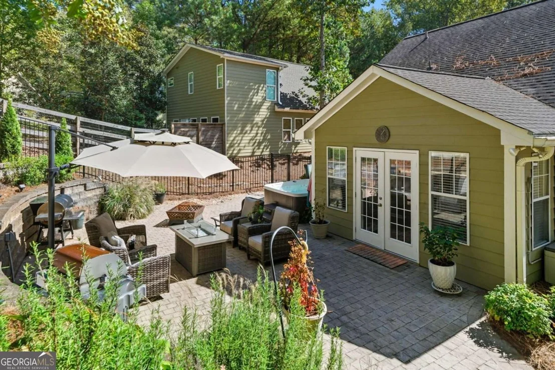 Photo of 263 Lakeside Drive