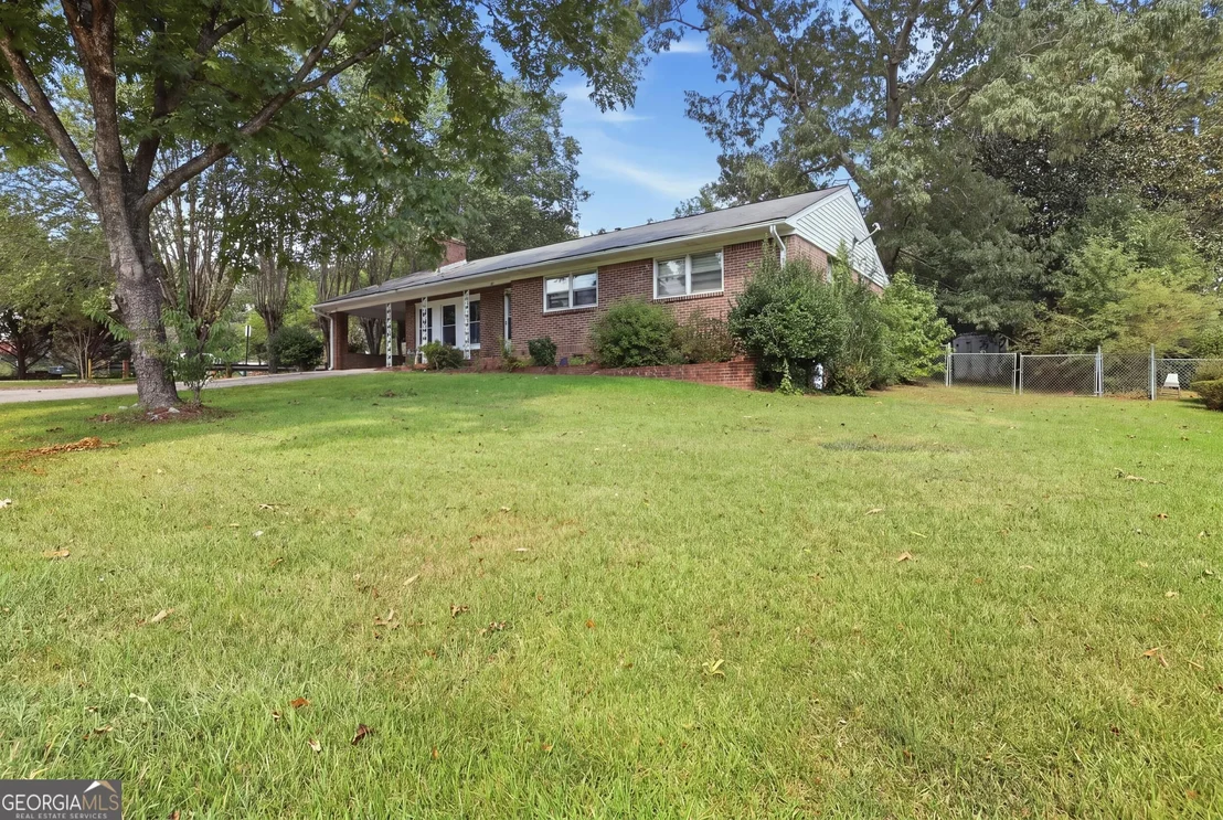Photo of 327 Poplar Street