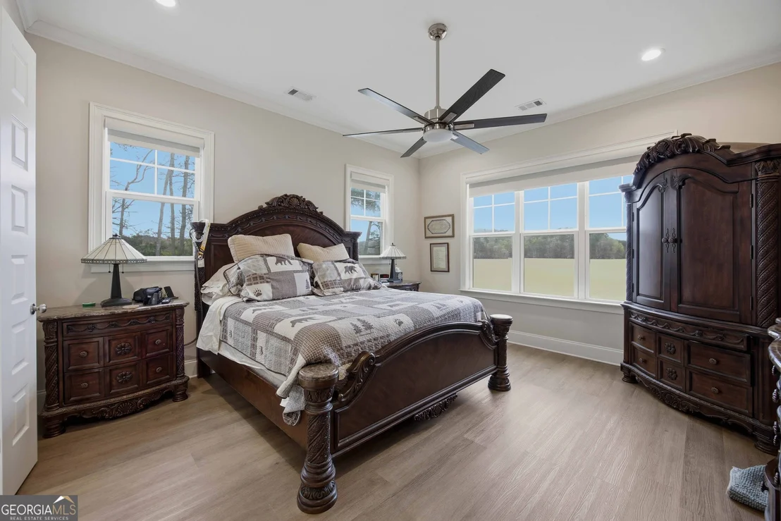 Photo of 1077 LEE ROAD 370