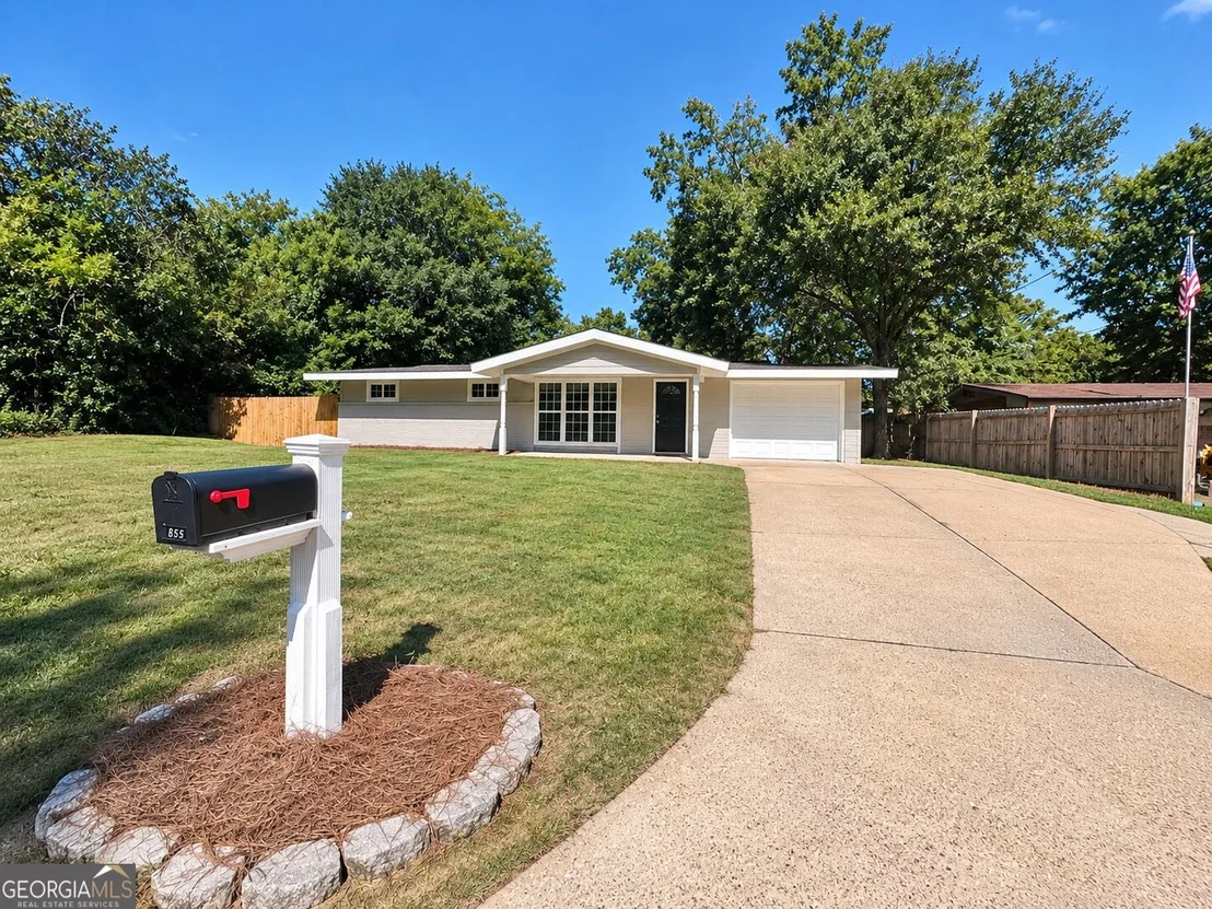 Photo of 855 Emerald Street