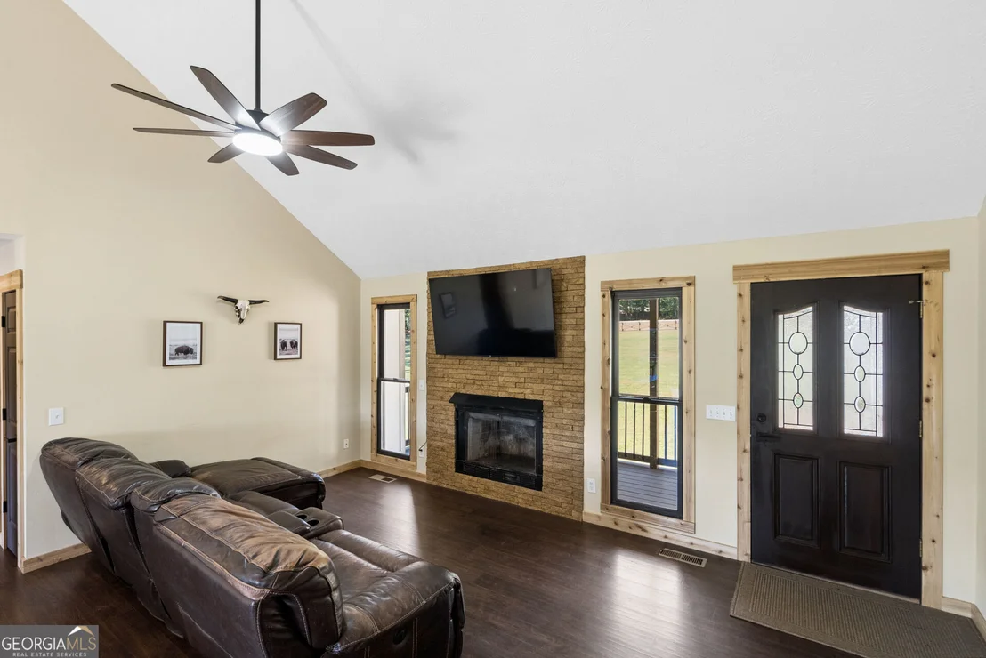 Photo of 2845 Hearn Road NW