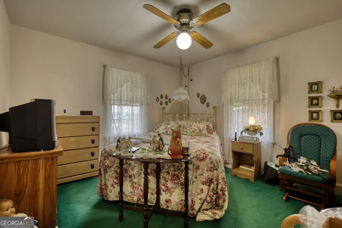 Photo of 982 Highland Circle SE