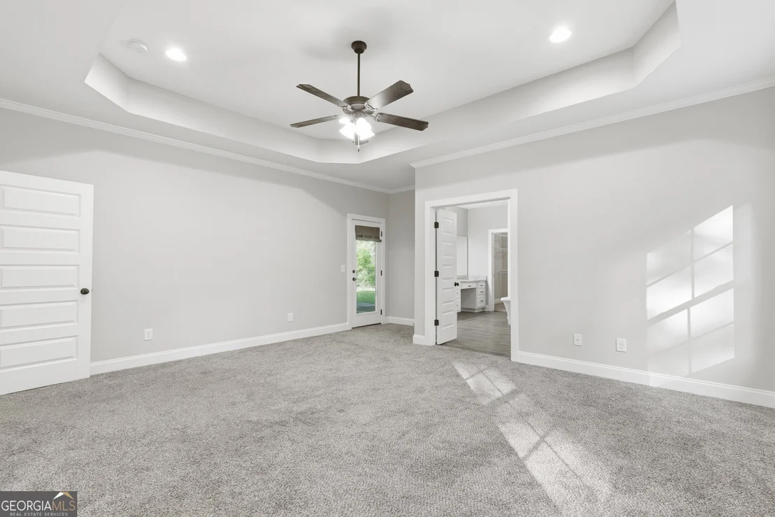 Photo of 122 Lee Road 2121