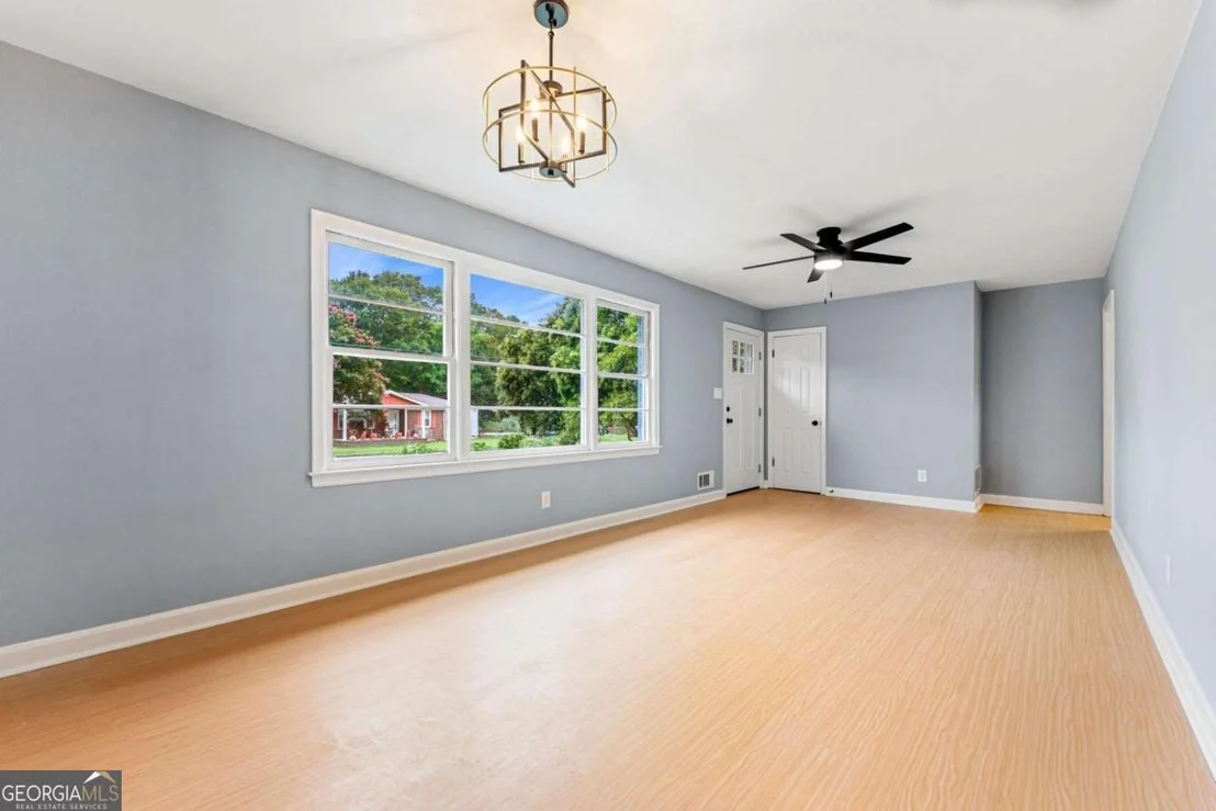 Photo of 140 Northcrest Drive