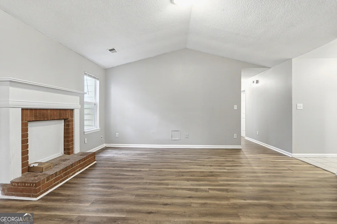 Photo of 1586 Elizabeth Lane