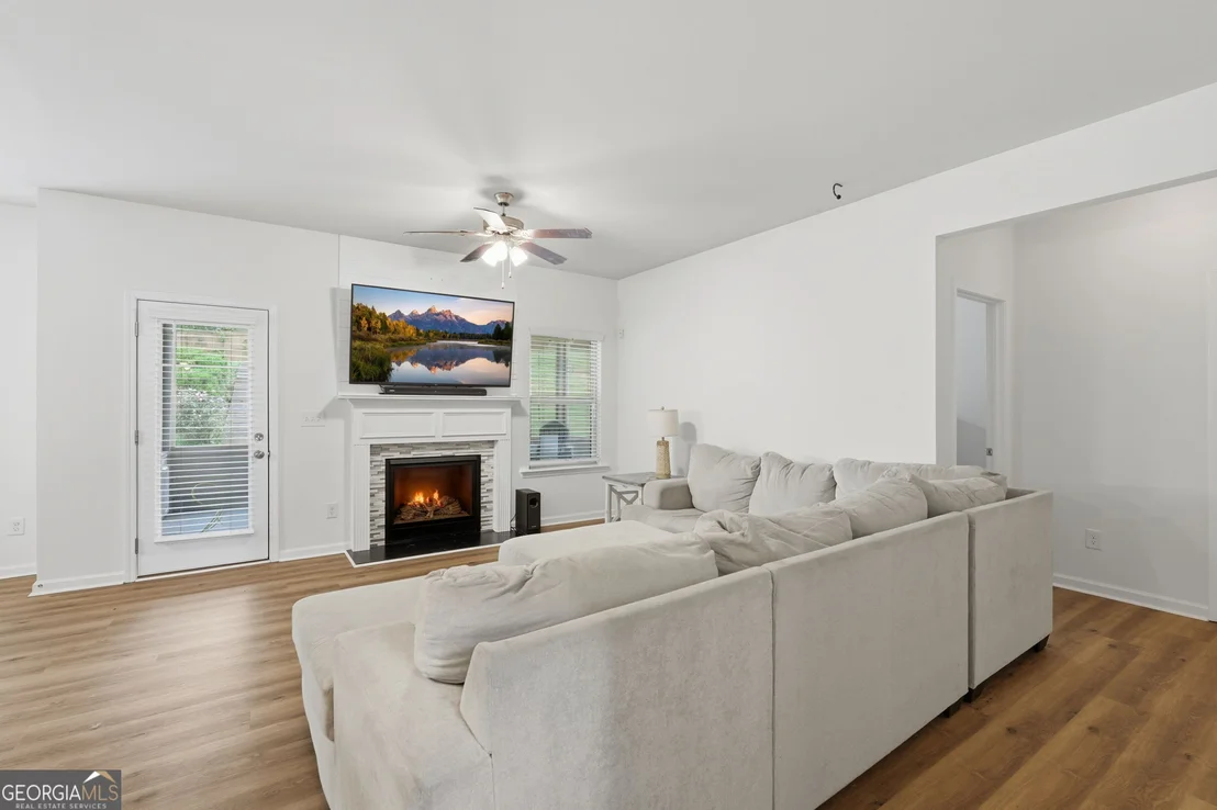 Photo of 5565 Banner Boulevard