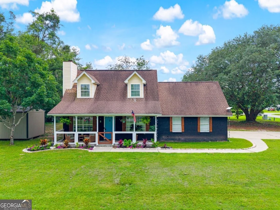 Photo of 100 Live Oak Circle