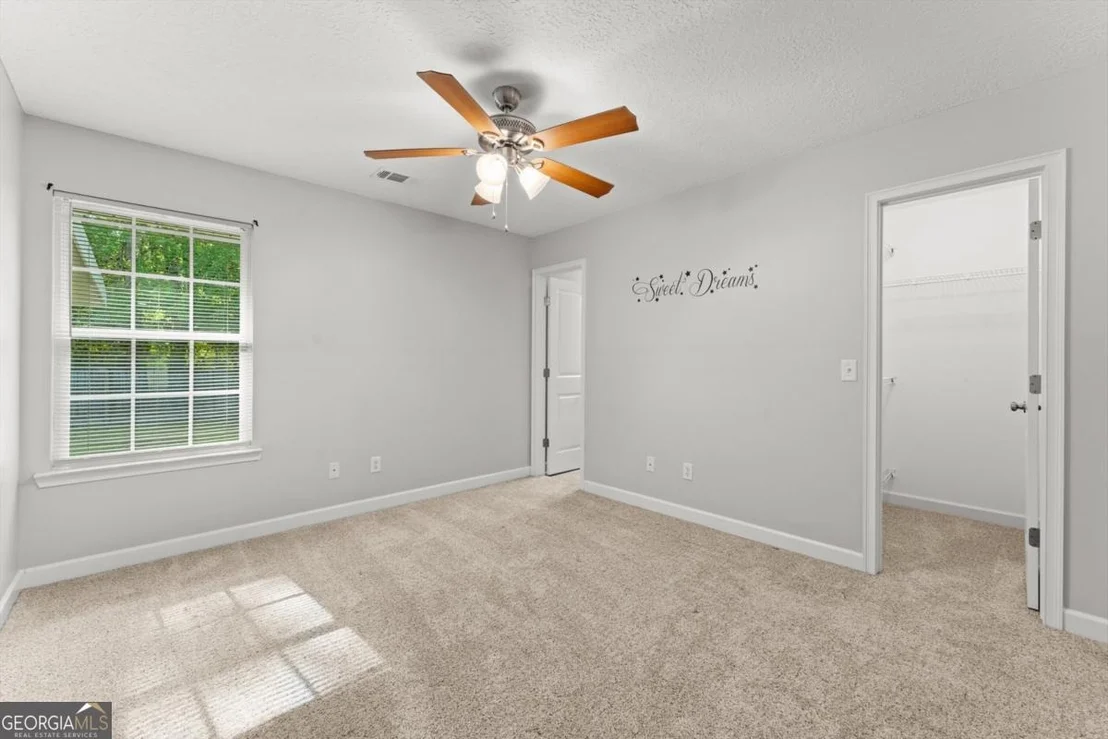 Photo of 270 Sassafras Lane