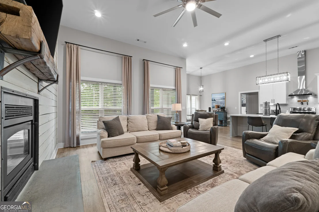 Photo of 181 Saddleridge Drive