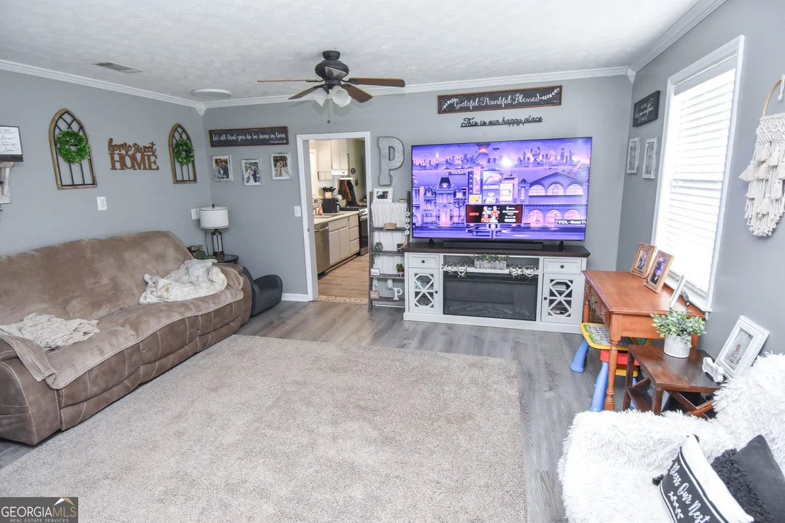 Photo of 1579 Van Buren Road
