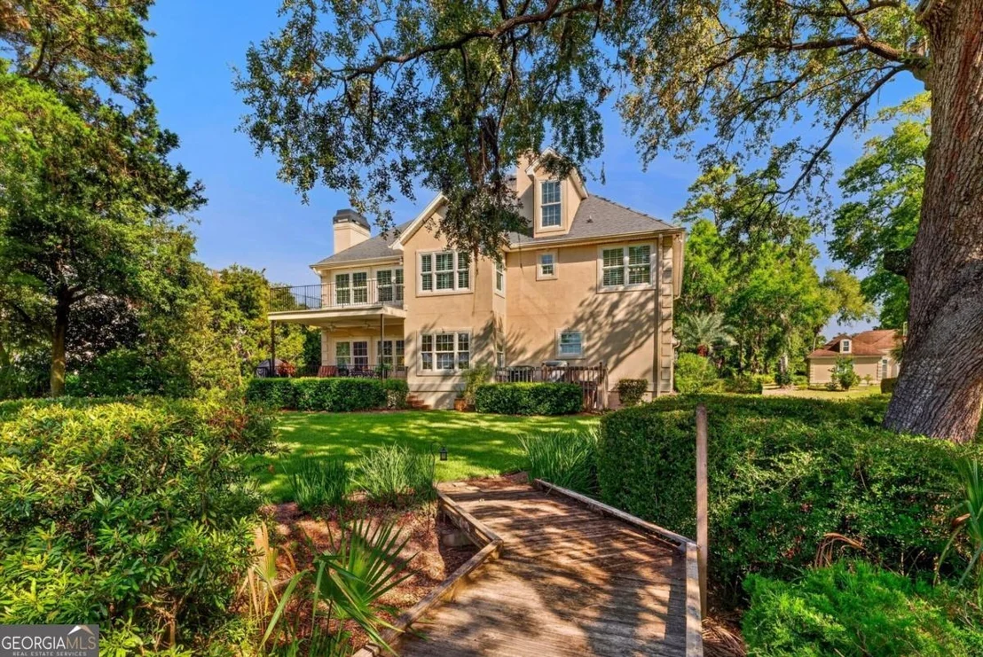 Photo of 237 Lyman Hall