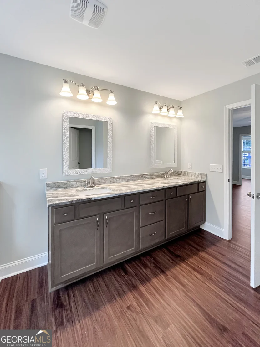 Photo of 119 Enclave Boulevard
