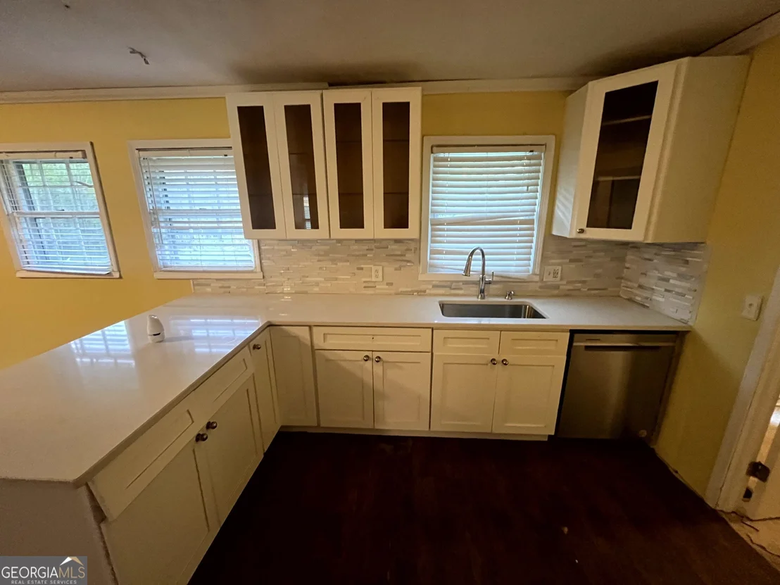 Photo of 8750 Sandy Cross Road