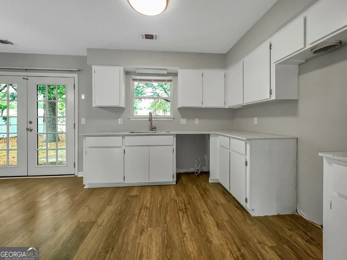 Photo of 1257 Roberts Way