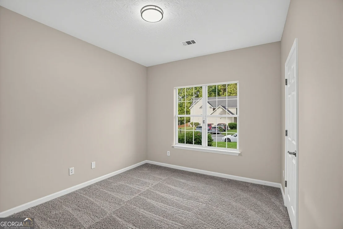 Photo of 433 Concord Circle