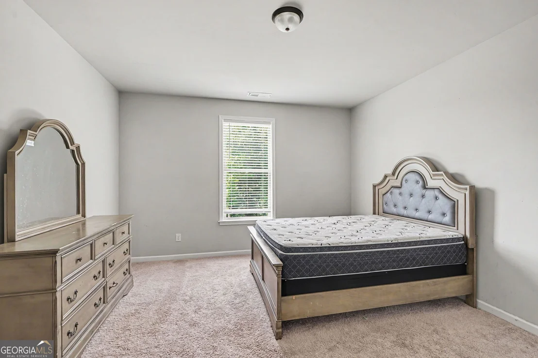 Photo of 945 Mystic Way