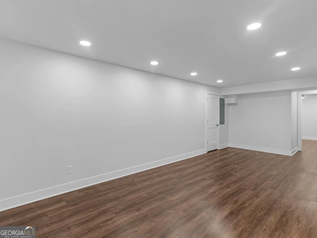 Photo of 984 Morrow Road