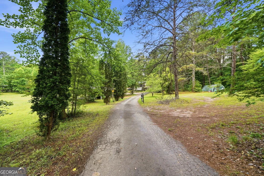 Photo of 2518 Henderson Mountain Road