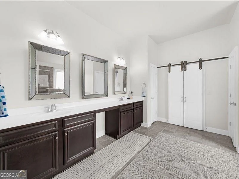 Photo of 5680 Banner Boulevard