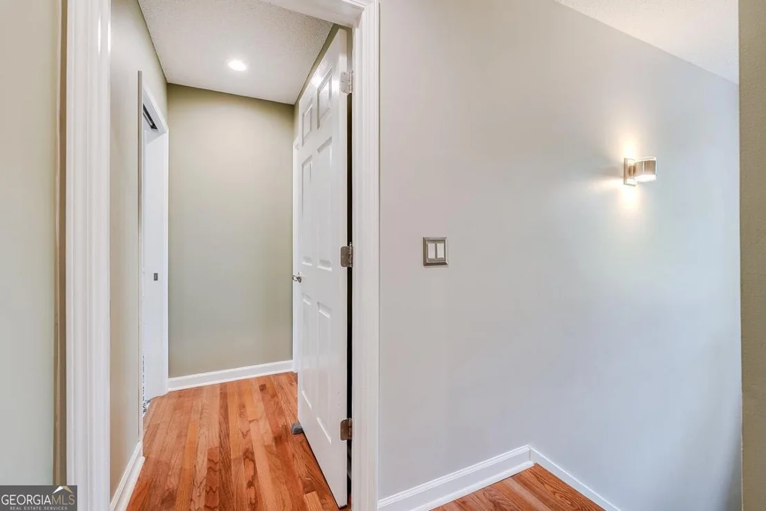 Photo of 152 Cambridge Drive