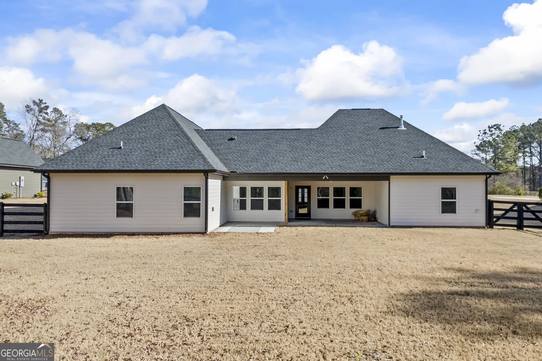 Photo of 152 White Oak Way