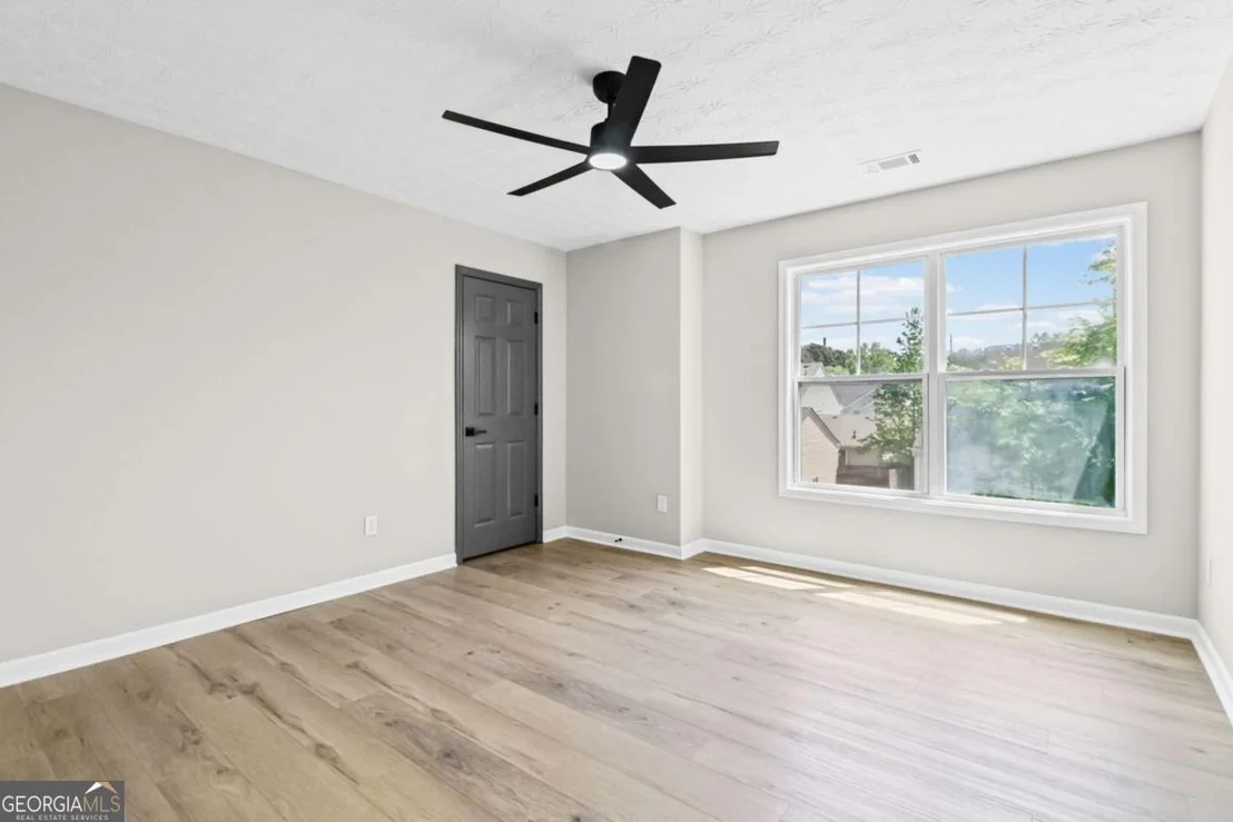 Photo of 1204 Red Bud Lane