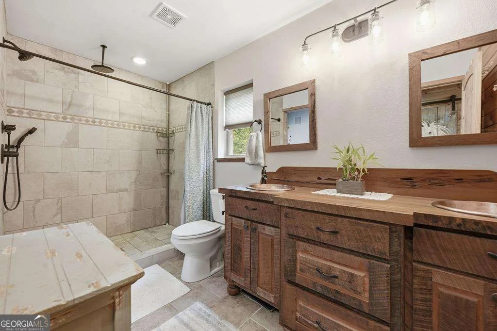 Photo of 106 Roaring Creek Lane