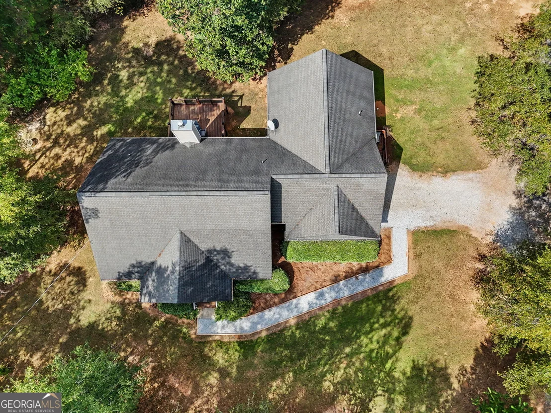 Photo of 830 Lord Fleming Road