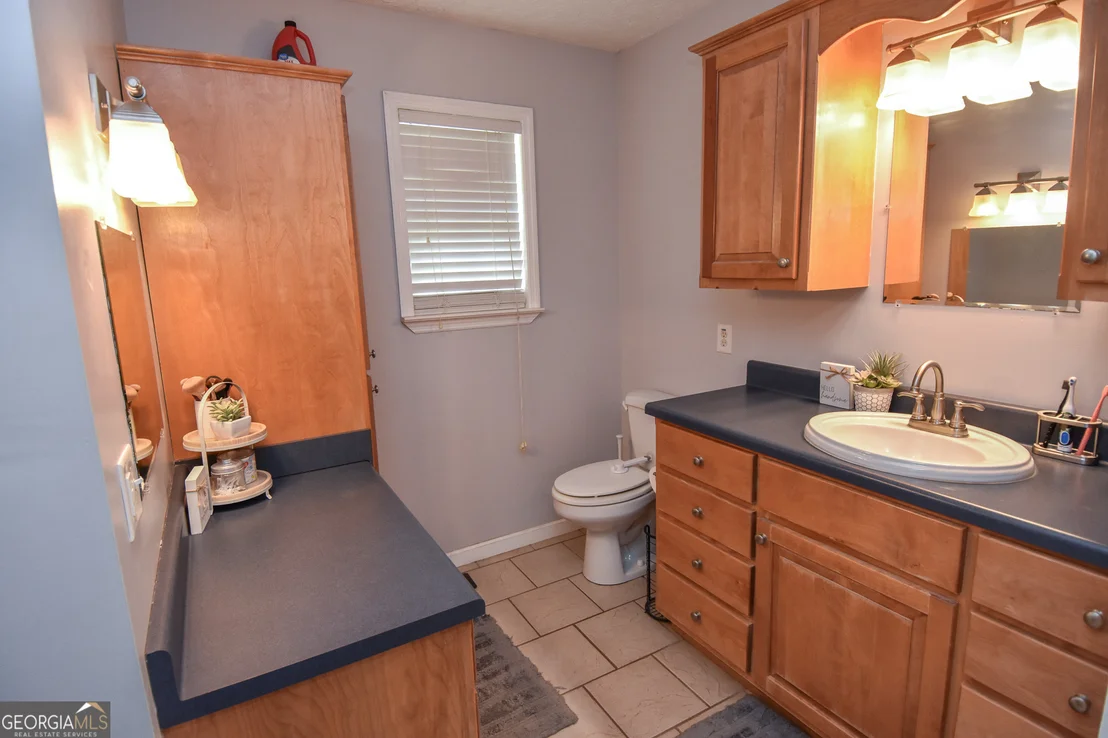 Photo of 1579 Van Buren Road