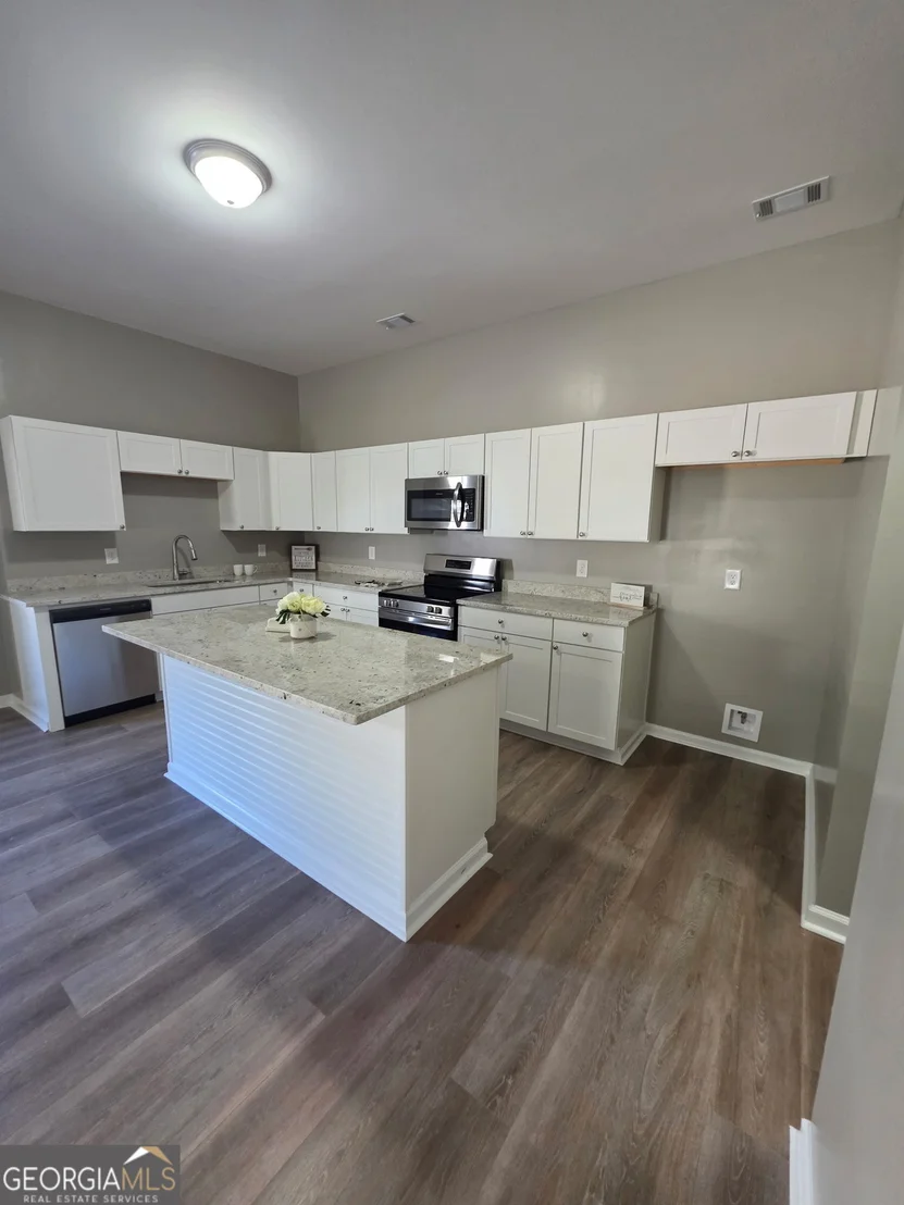 Photo of 255 Tremont Circle