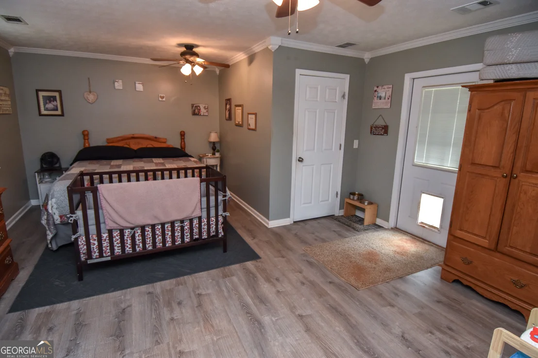Photo of 1579 Van Buren Road