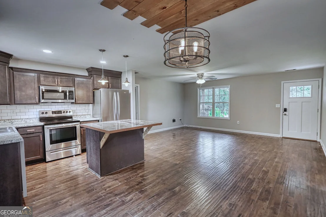 Photo of 1020 Flat Rock Road