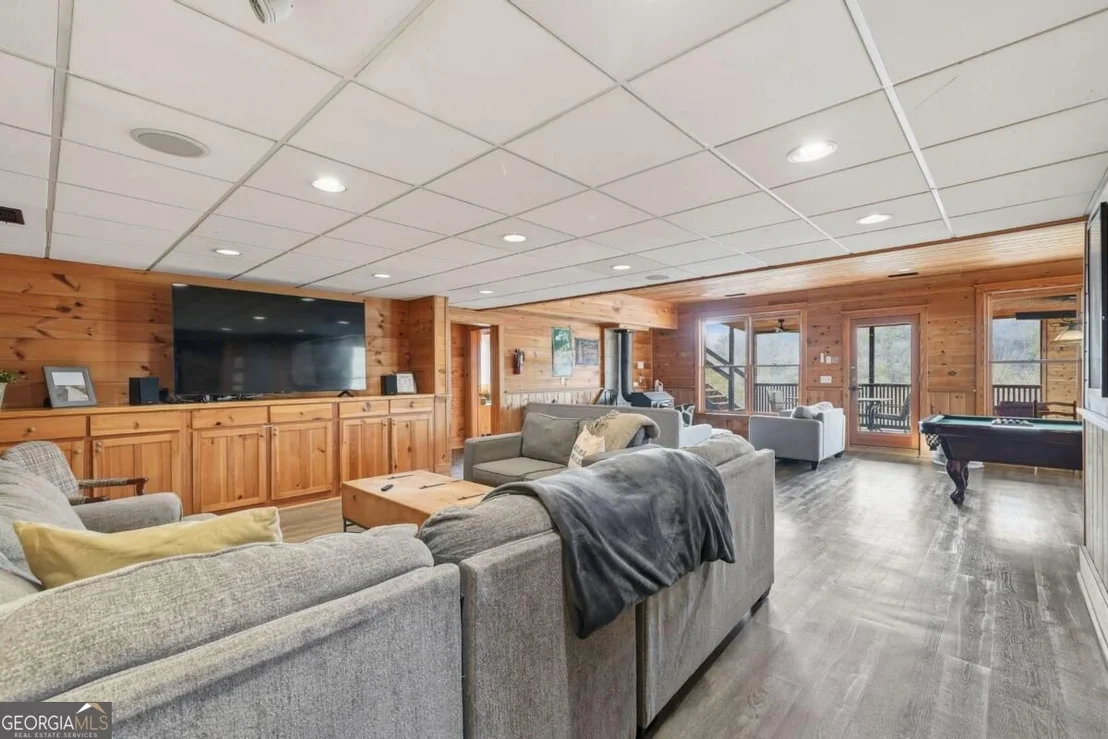 Photo of 153 Riverview Circle