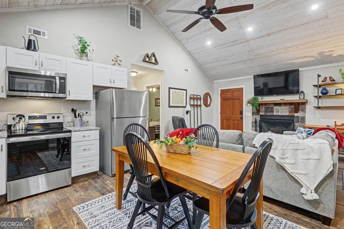 Photo of 84 Creekside Lane