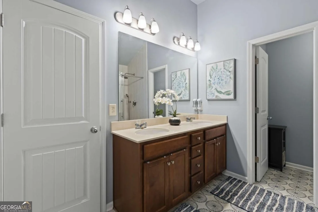 Photo of 1013 Water Oak Trace