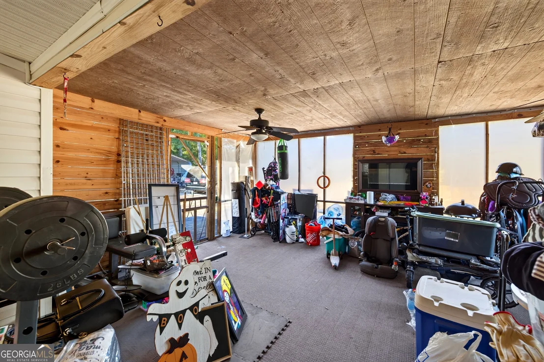 Photo of 2150 Centennial Road
