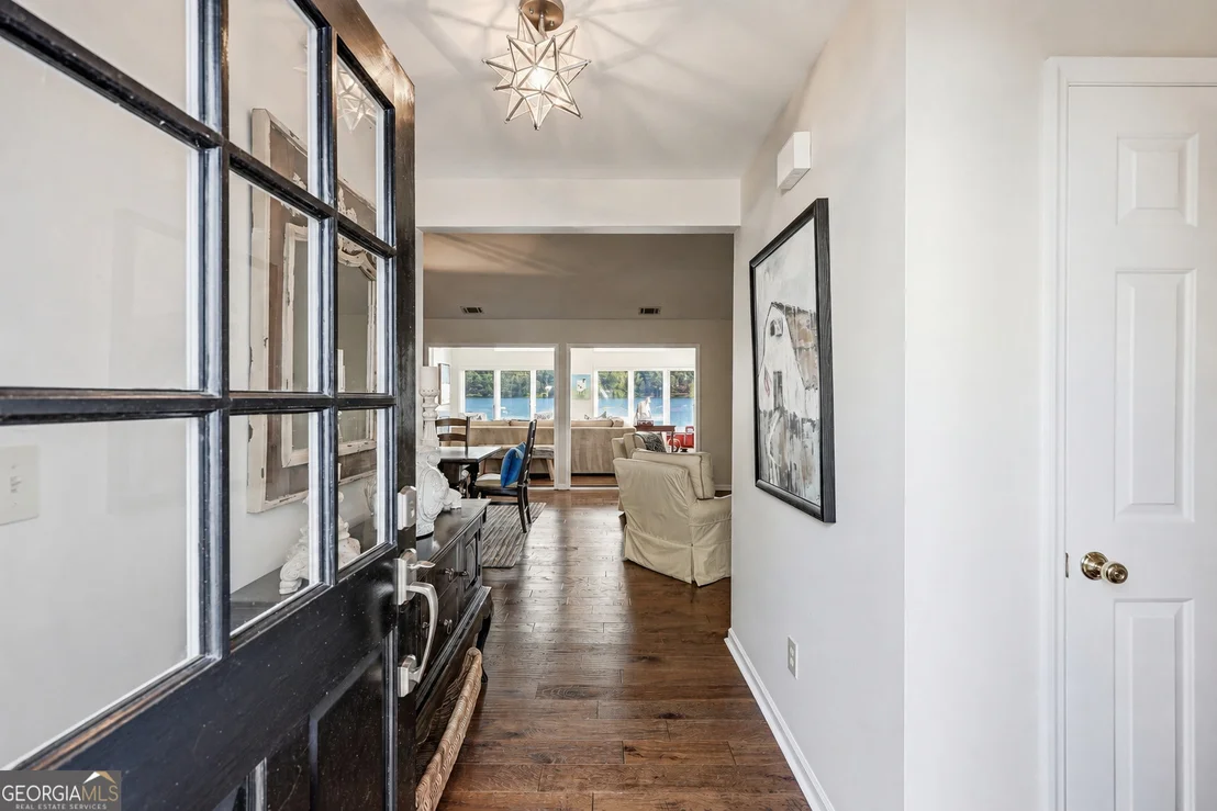 Photo of 3623 N River Road